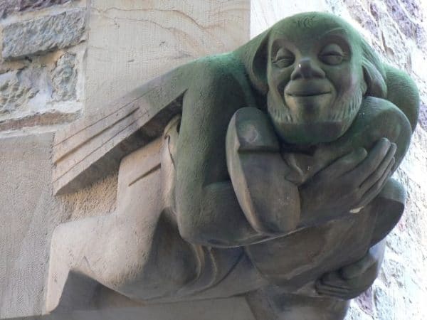 Das Stuttgarter Hutzelmännle am Fruchtkasten in Stuttgart