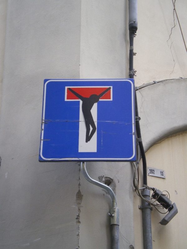 Sackgasse Tod. Ein Verkehrszeichen verändert von Cletabraham in Florenz. Foto © Welz 
